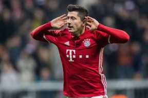  莱万多夫斯基辱华 