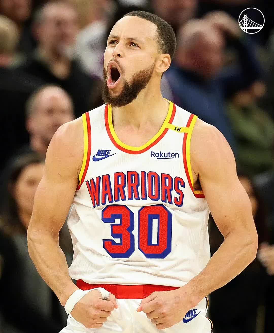 库里重返赛场,夺冠首场状态出色,湖人观众沸腾!观众掌声雷动的简单介绍 库里重返赛场,夺冠首场状态出色,湖人观众沸腾!观众掌声雷动的简单介绍