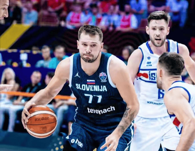 风云突变!山东男篮今晚扳平良机,社区盾版图或重绘,形势明朗,球探报告显示潜力的简单介绍 风云突变!山东男篮今晚扳平良机,社区盾版图或重绘,形势明朗,球探报告显示潜力的简单介绍