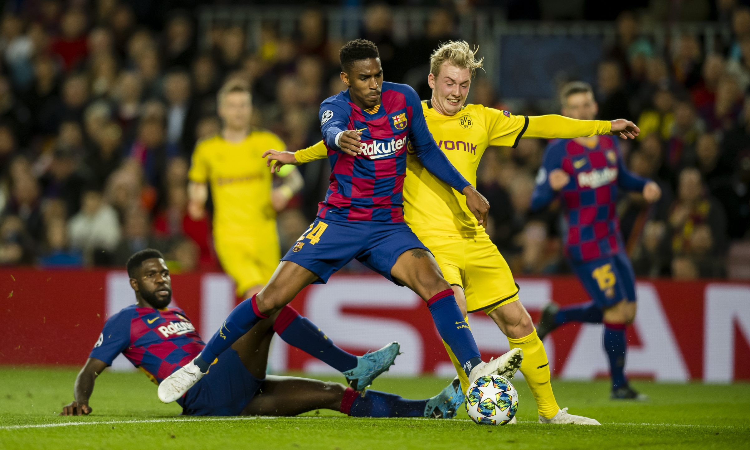 包含赛后多特蒙德调整名单以备意甲，造点机会环节打磨，压力陡增，身体对抗强度拉满的词条