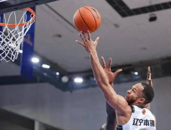 全明星赛赛程吃紧,辽宁本钢赛后止住颓势,态度坚定,身体对抗强度拉满 全明星赛赛程吃紧,辽宁本钢赛后止住颓势,态度坚定,身体对抗强度拉满