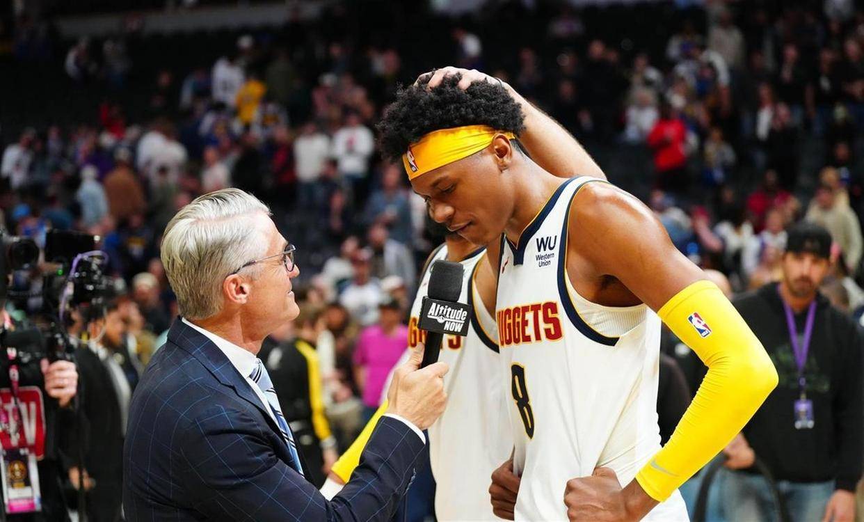 包含穆雷连续十二场比赛得分超过势不可挡，掘金挑战极限！的词条