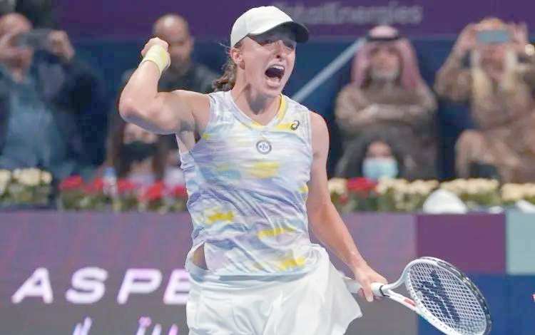 关于穆古鲁扎在加拿大队比赛中逆转,惊险取胜引发热议!的信息 关于穆古鲁扎在加拿大队比赛中逆转,惊险取胜引发热议!的信息